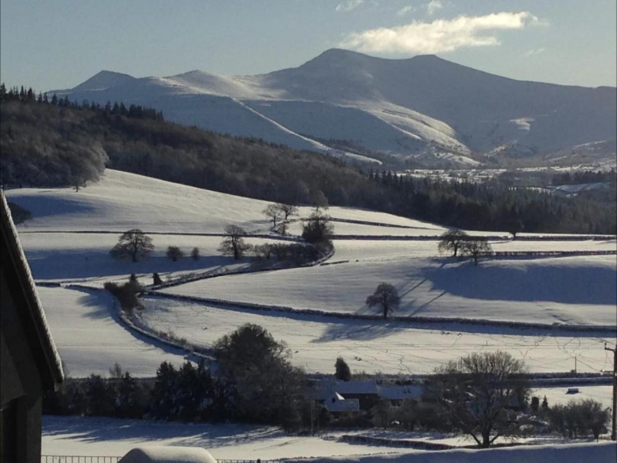 Cosy Arts & Crafts Cottage With Stunning Views ブレコン エクステリア 写真